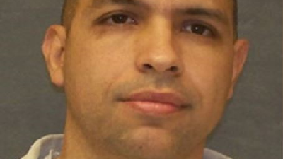 U.S. Marshals offering $50,000 for information leading to capture of escaped convicted murderer