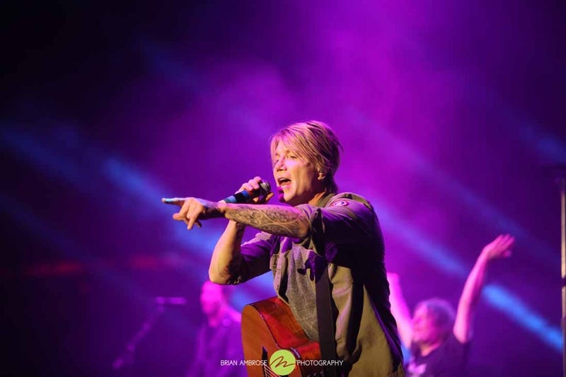 Goo-Goo-Dolls-All-Star-Xmas-003.jpg