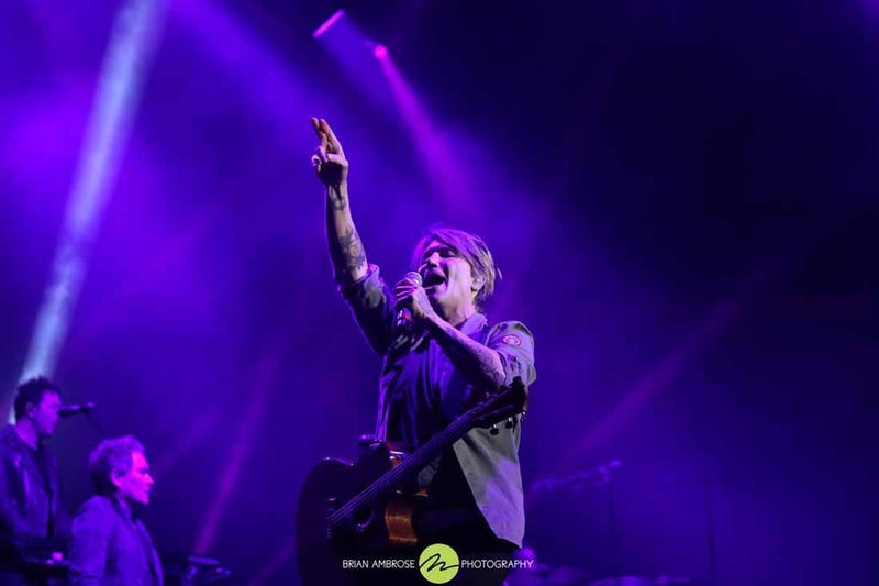 Goo-Goo-Dolls-All-Star-Xmas.jpg
