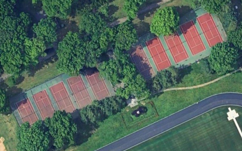 photo of the 10 tennis courts at Pelham Bay Park