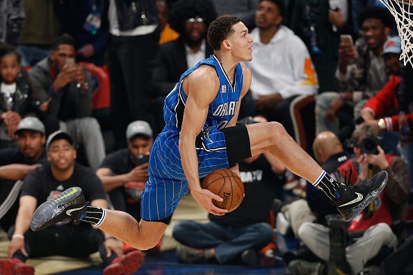 Aaron Gordon goes through the legs in the 2016 NBA Slam Dunk Contest. 