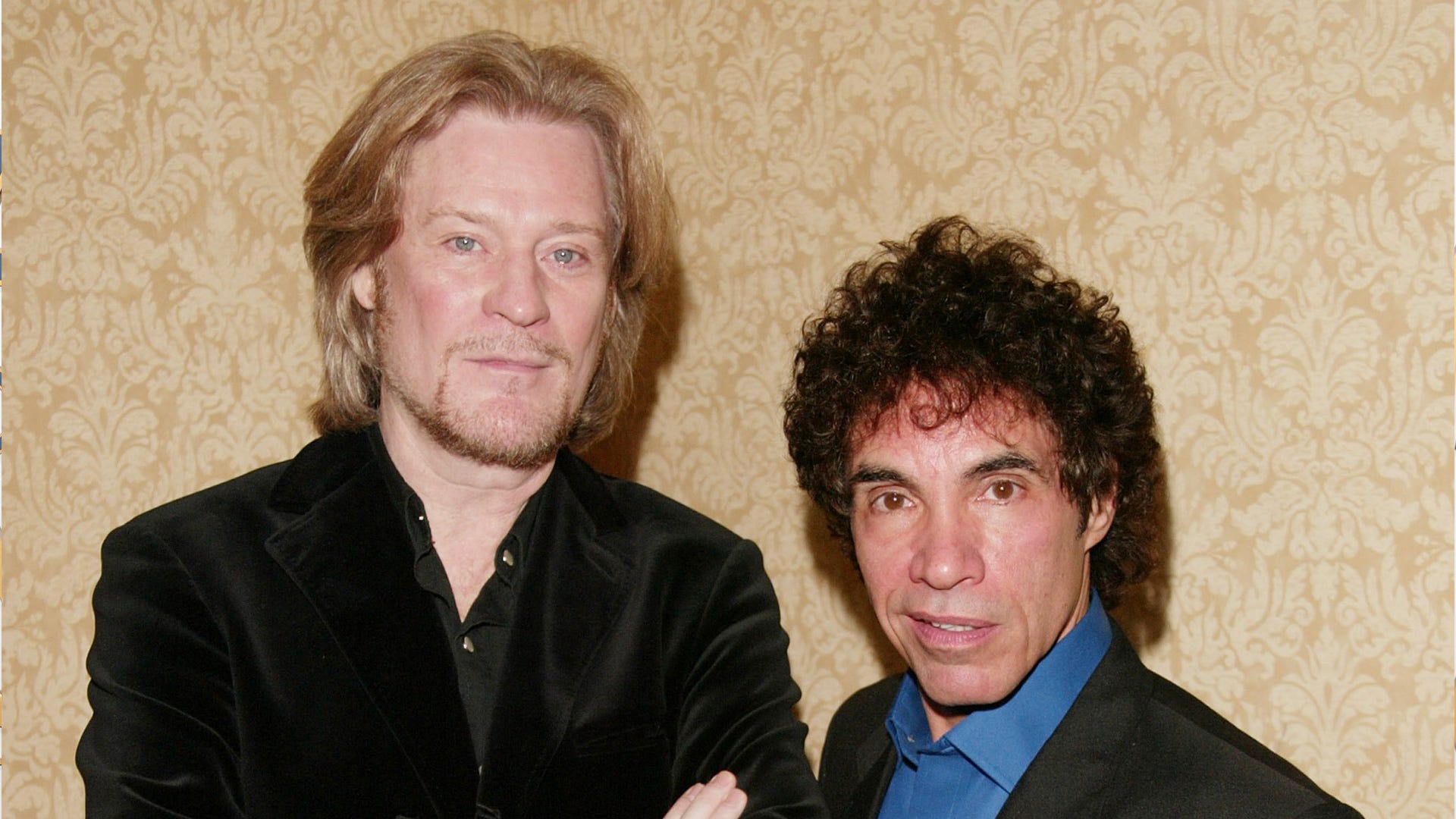 Daryl Hall can't go for that, filing new lawsuit against John Oates