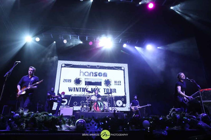 Hanson-All-Star-Xmas-001.jpg