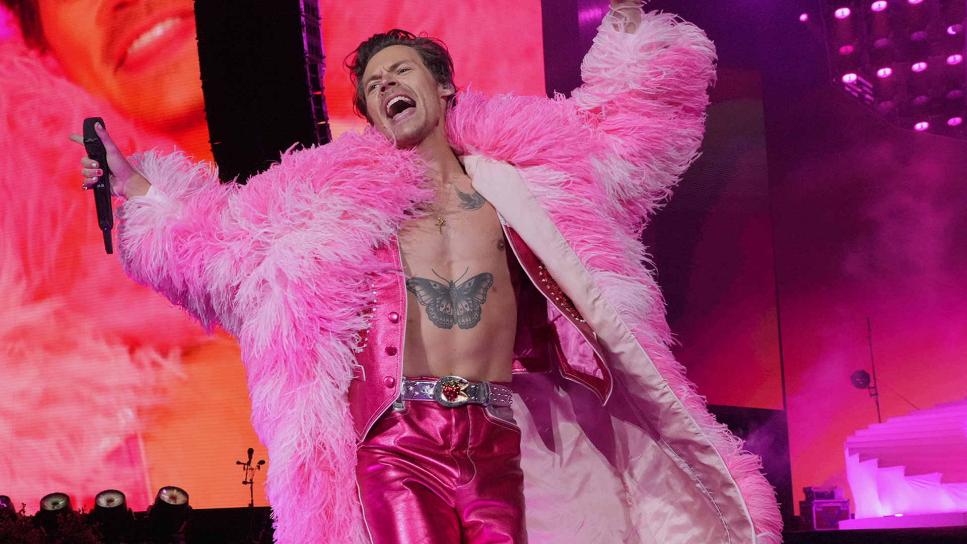 Harry Styles reveals how therapy helped him feel 'more alive'
