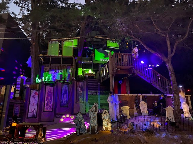 An Oakland couple has decorated their home as a replica of Disneyland's Haunted Mansion