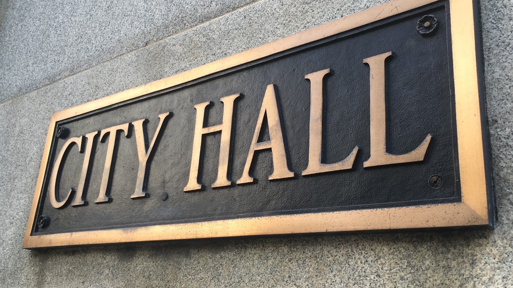 Chicago victims of gender-based violence eligible for $1,000 grants