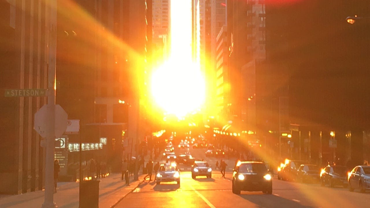 'Chicagohenge': When Sunrise, Sunset Create Canyon Effect Downtown