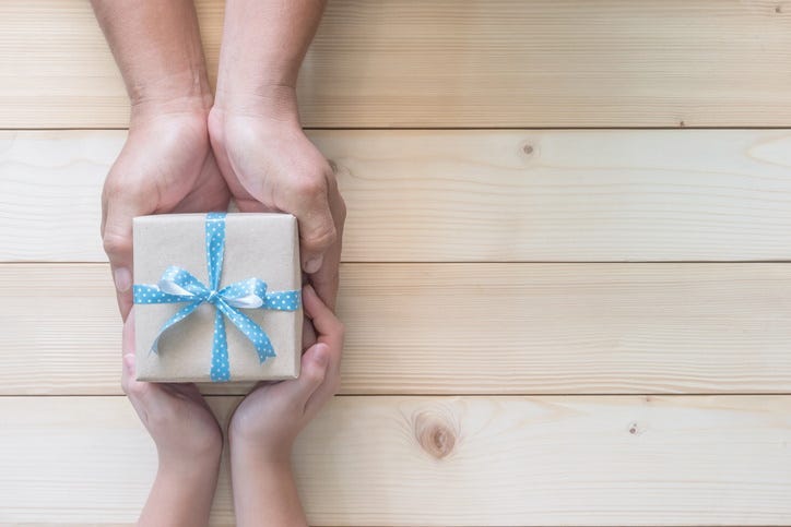 Here's a Trick to Get Someone to Love Your Gift: Say It'll "Save Them Time"
