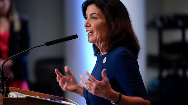 New York Gov. Hochul arrives in Israel in gesture of solidarity, plans to meet families