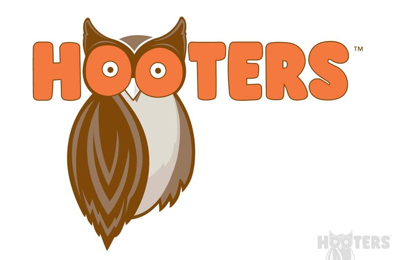 Shots fired at Hooters in Lansing, no one hurt