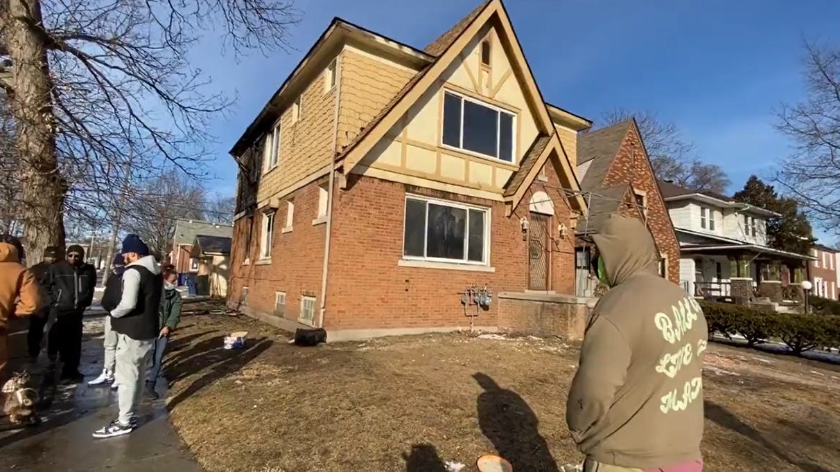 Man, several dogs killed in Detroit house fire: "He definitely was trying to save his puppies"