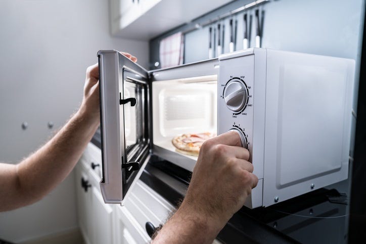 how to microwave pizza