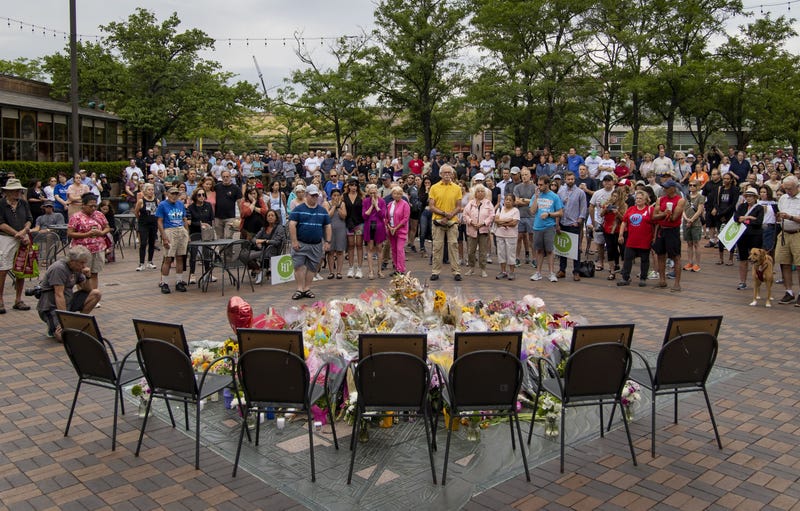Highland Park memorial