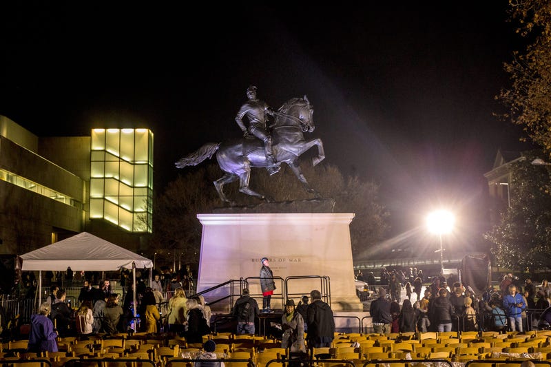 Counter Confederate Monument 