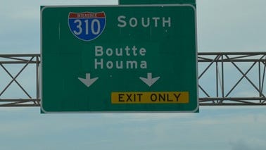 Shooting victims found on I-310, not clear where shooting happened