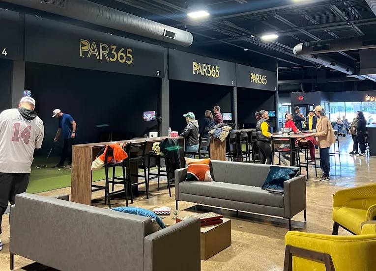 PAR365, an indoor golf center, opened in early 2024, near Rosedale Center. It features simulators as well as a bar and restaurant.