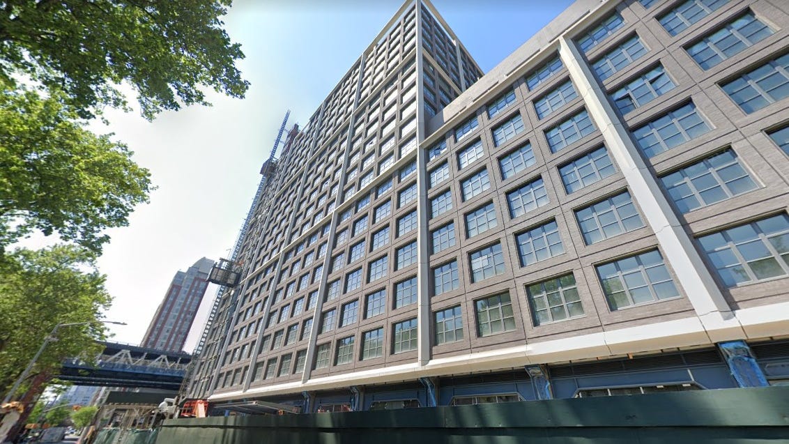Window washer dies after falling from Brooklyn high-rise under construction