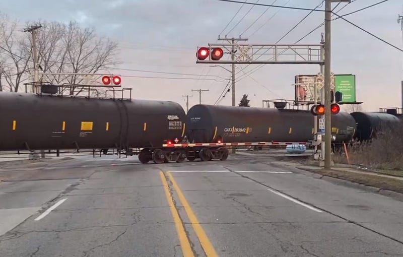 A freight train caused major backups in Roseville on Wednesday morning after it stopped on the tracks and blocked traffic for over an hour.