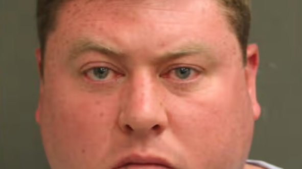 United bans NY man after drunken tirade at Orlando Airport
