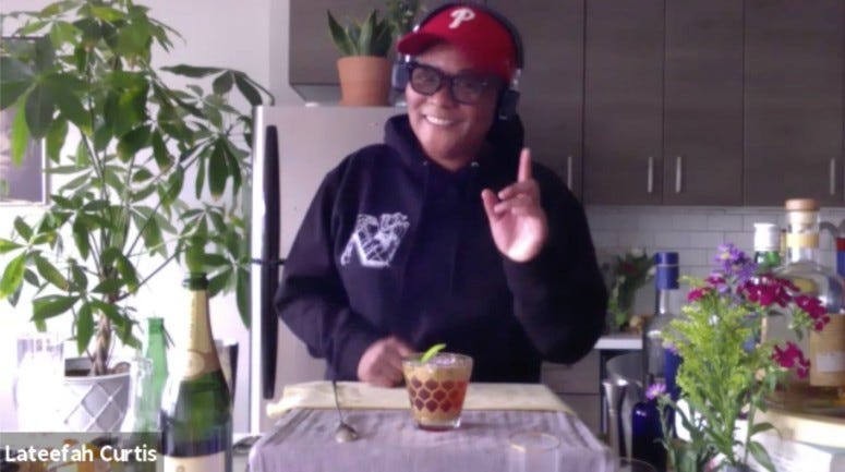 Lateefa Curtis hosts a free bartending class on on GNIonline.com
