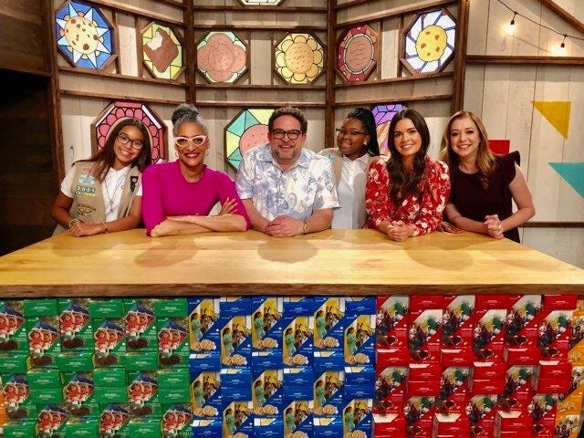 Lindenwold's Bryana Turner (middle) on the Food Network show "Girl Scout Cookie Championship," along with judges Carla Hall, Nacho Aguirre, and Katie Le, and host Alyson Hannigan.