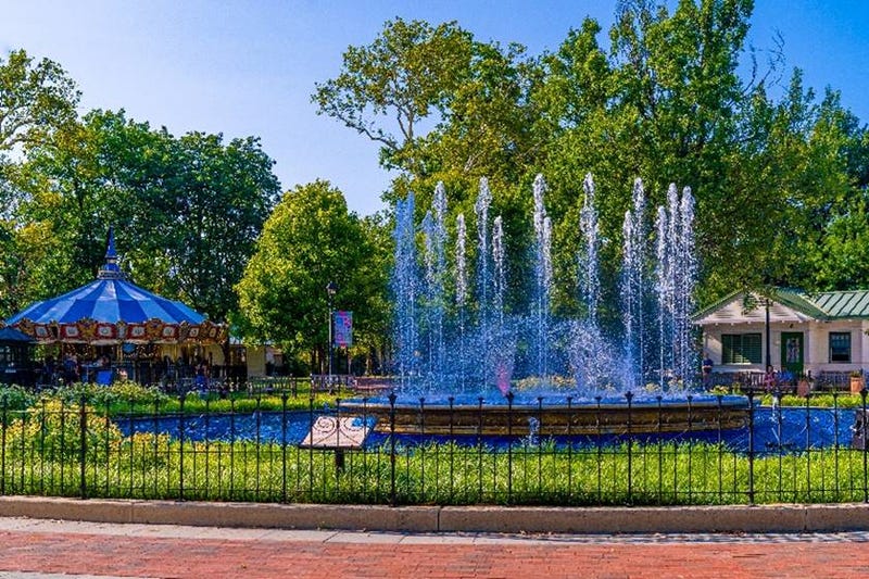 Franklin Square fountain