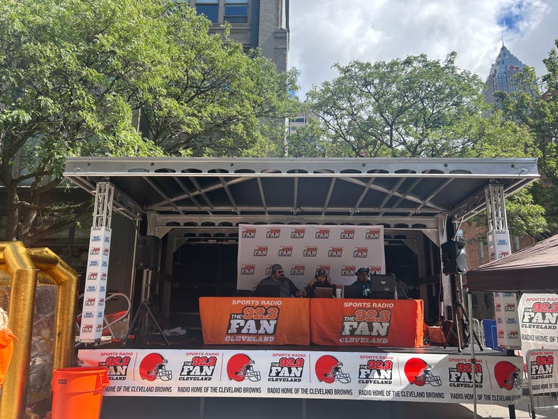 The Fan Bud Light Tailgate Week 1