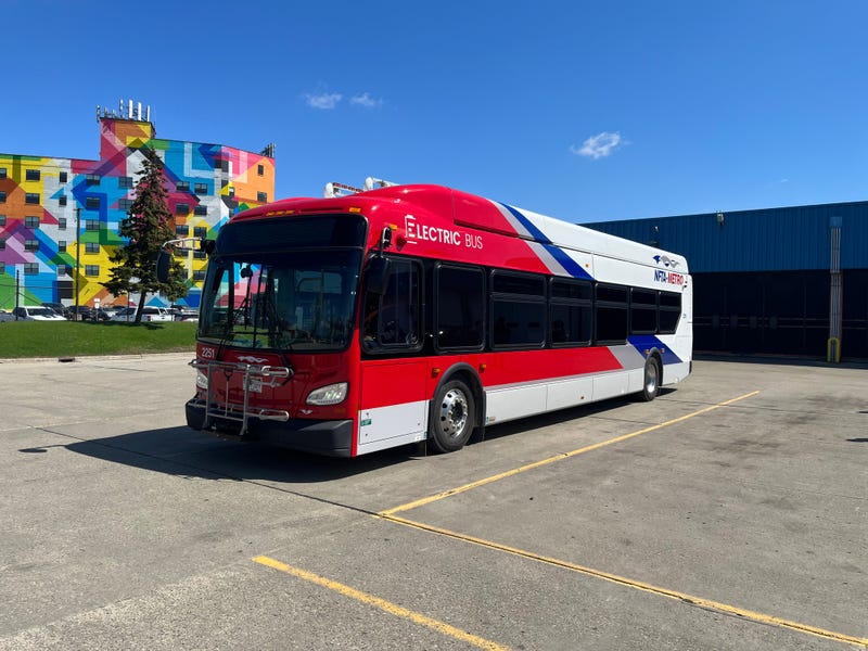 The unveiling of the first NFTA all-electric bus.