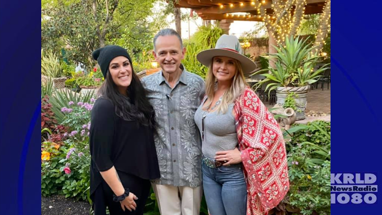 Miranda Lambert visits Joe T. Garcia's restaurant in Fort Worth
