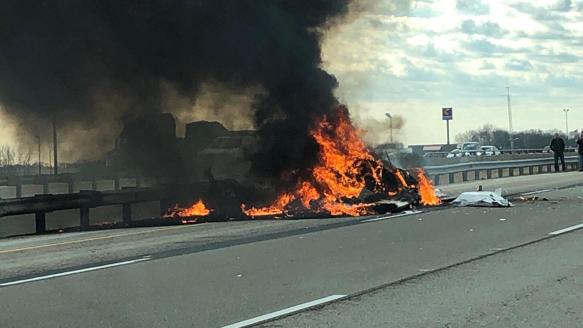 3 Dead After Small Airplane Crashes In Downstate Illinois: State Police