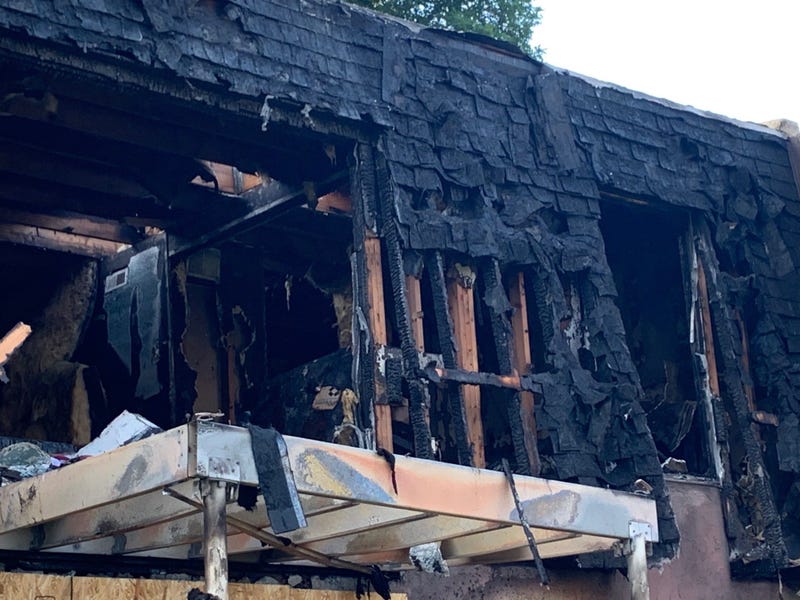 Fire rips through a section of the Ryan’s Run East Apartments in Maple Shade overnight.