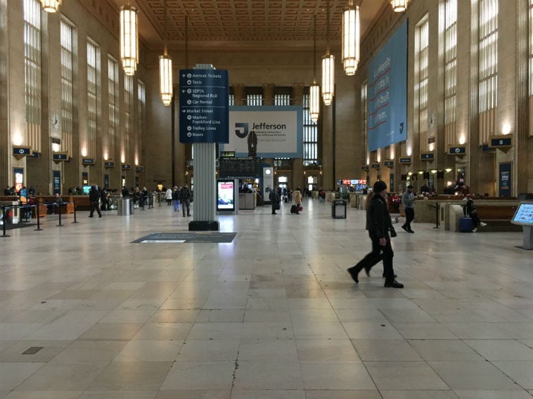 If you're planning to travel to Chicago for this weekends Philadelphia Eagles vs. Chicago Bears playoff game, you have plenty of options. 