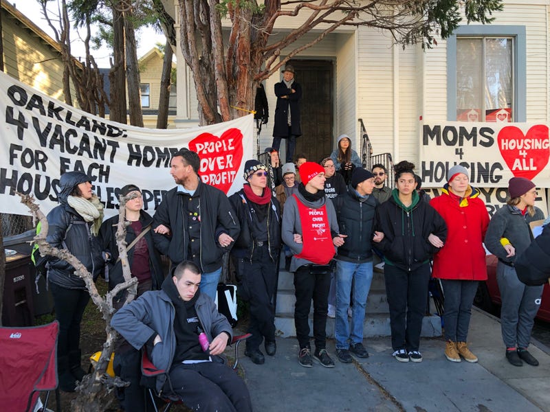 Supporters of Moms 4 Housing showed up to block the looming eviction of a group of women and their children who have resided illegally in the Oakland house for weeks.