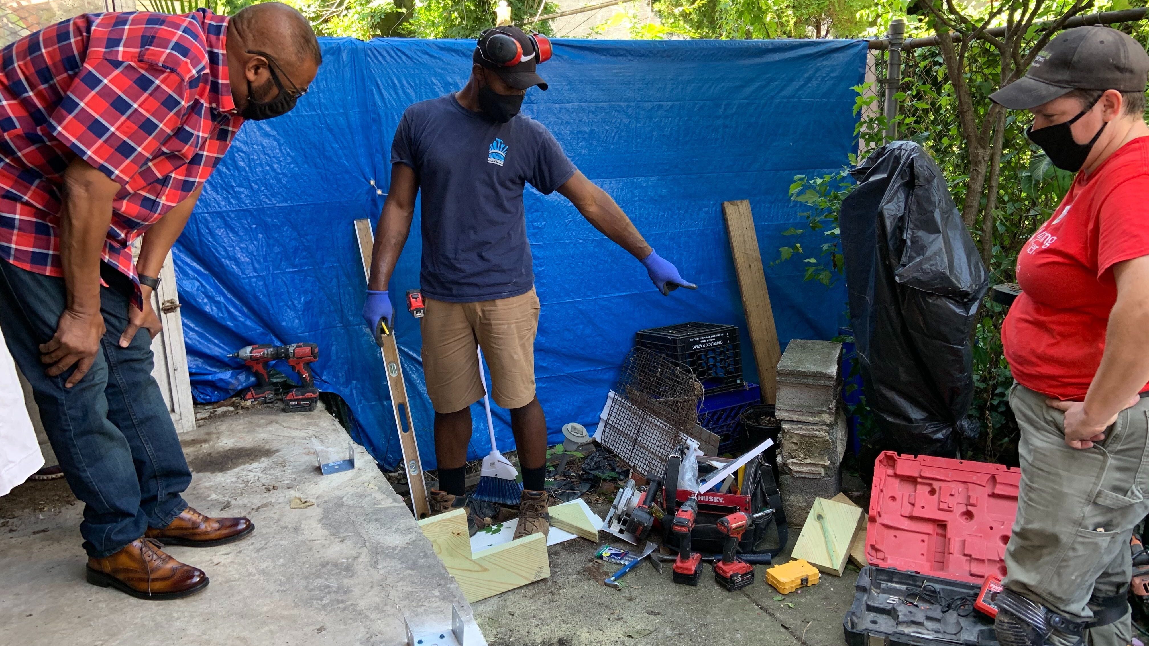 Back to work for Philly nonprofit that helps low-income homeowners