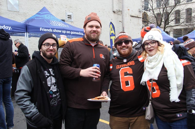 Fan Tailgate 11-24-19