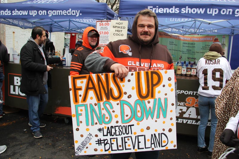 Fan Tailgate 11-24-19