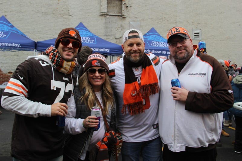 Fan Tailgate 11-24-19