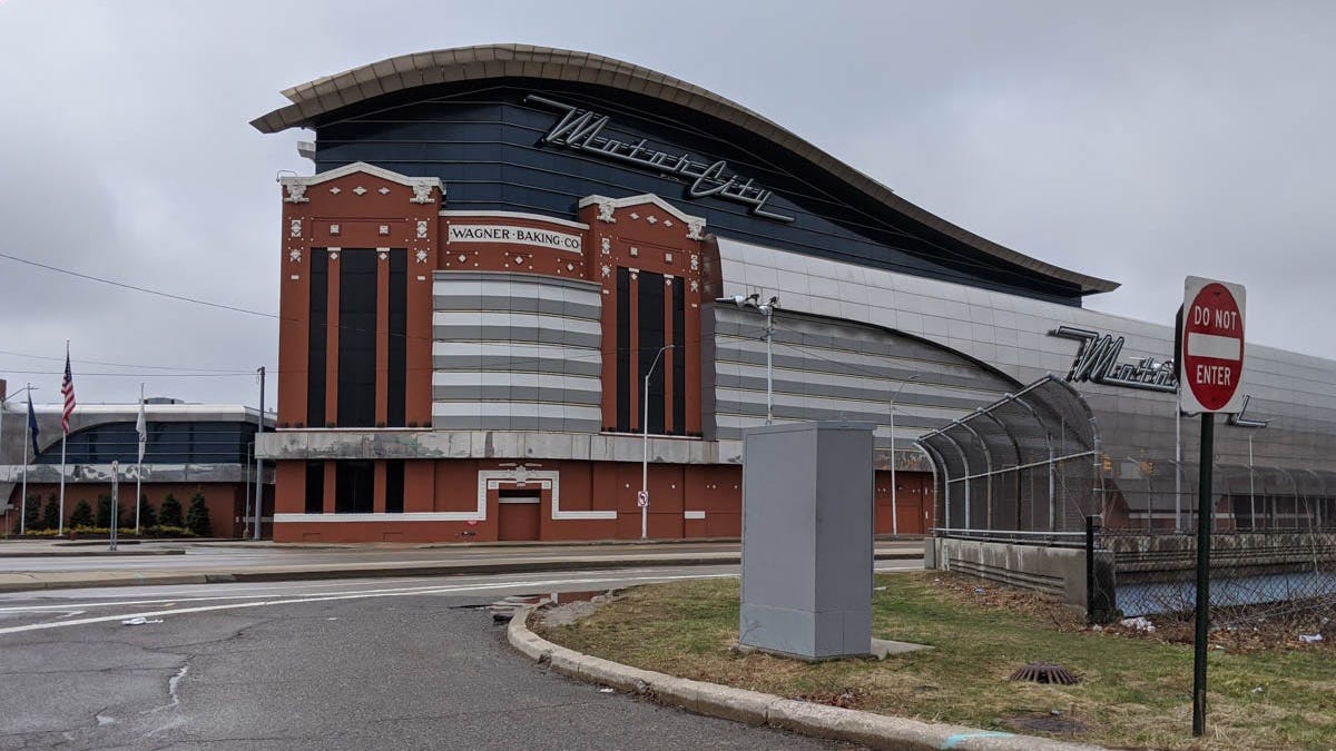 Reopening Rules For Detroit Casinos Include Gambler Temperature Checks, Smoking Ban