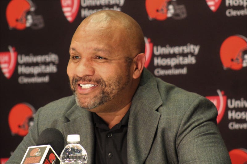 Browns head coach Hue Jackson