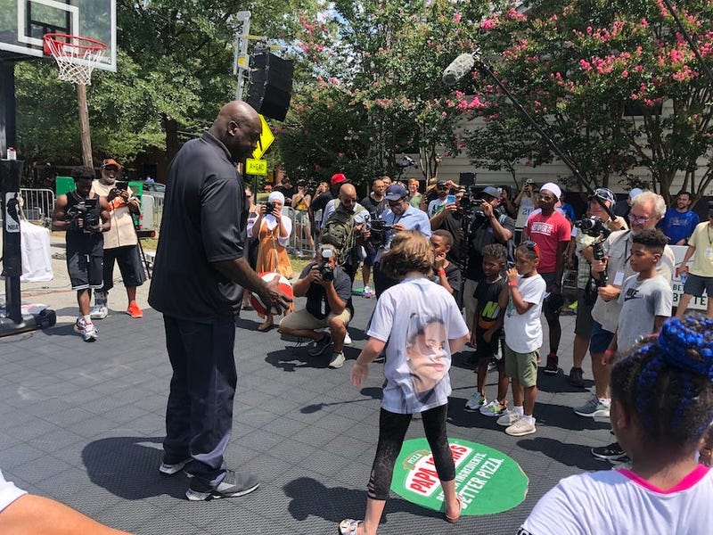 Shaq Pizza Party