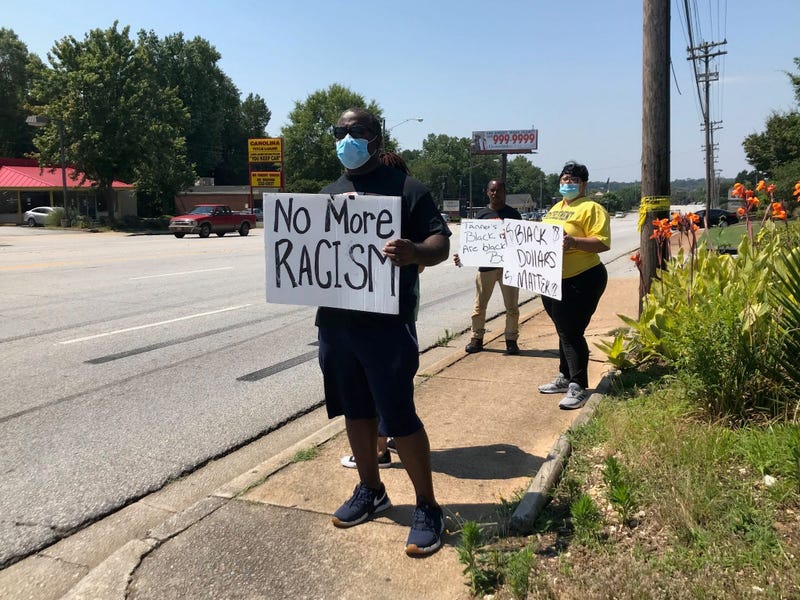 Protesters Outside Tanner's Big Orange Before Zeller's Apology Press Conference - Emily Gill