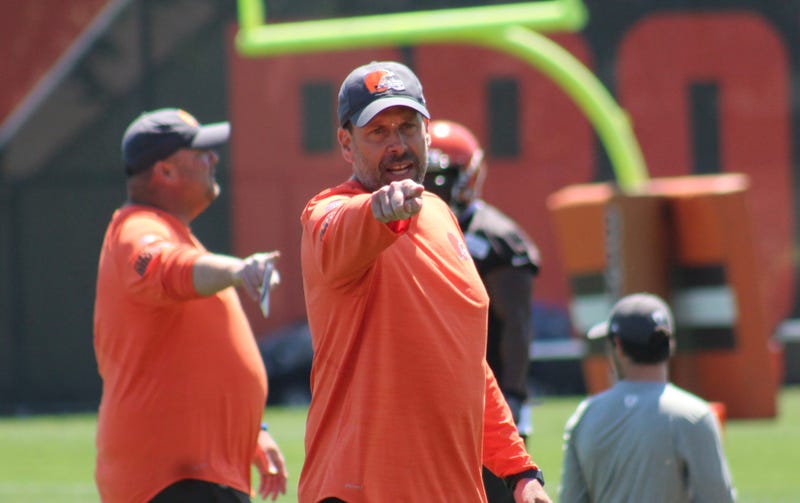 Browns offensive coordinator Todd Haley yells instructions during practice