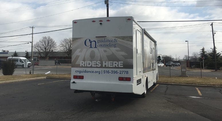 Mobile opioid recovery unit