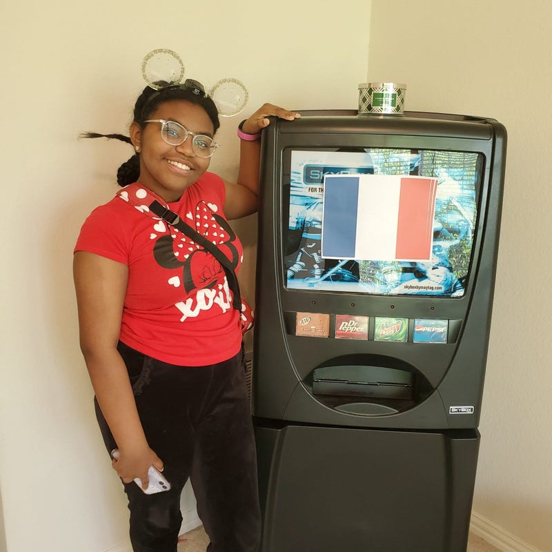 Texas Teen Pretend Trip During Quarantine