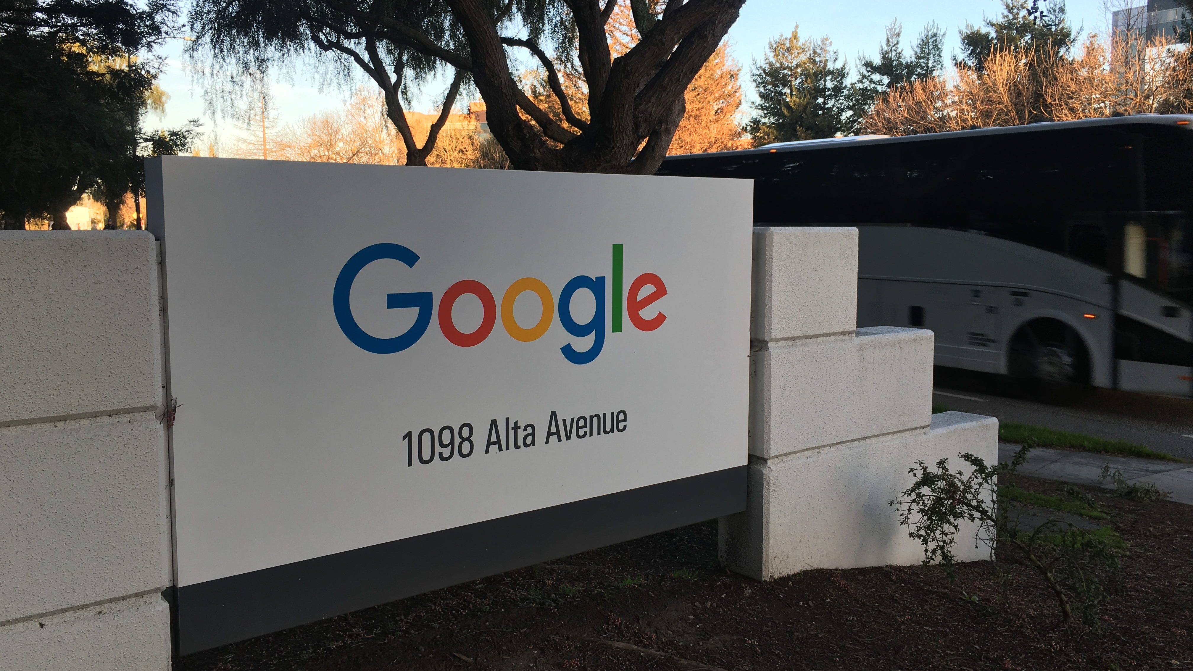 Google to keep most employees at home until July 2021