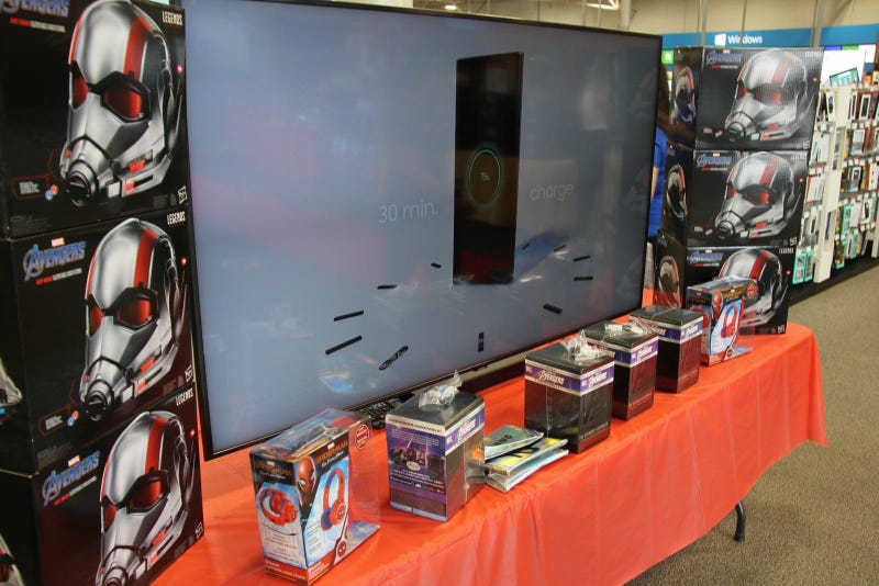 Anthony Russo Avengers: Endgame Signing at Best Buy Cleveland