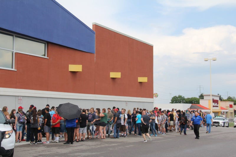 Anthony Russo Avengers: Endgame Signing at Best Buy Cleveland