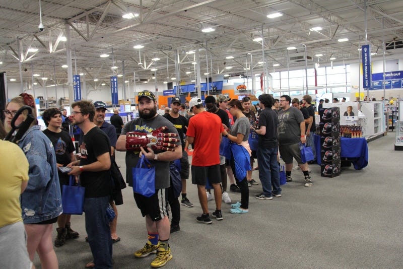 Anthony Russo Avengers: Endgame Signing at Best Buy Cleveland