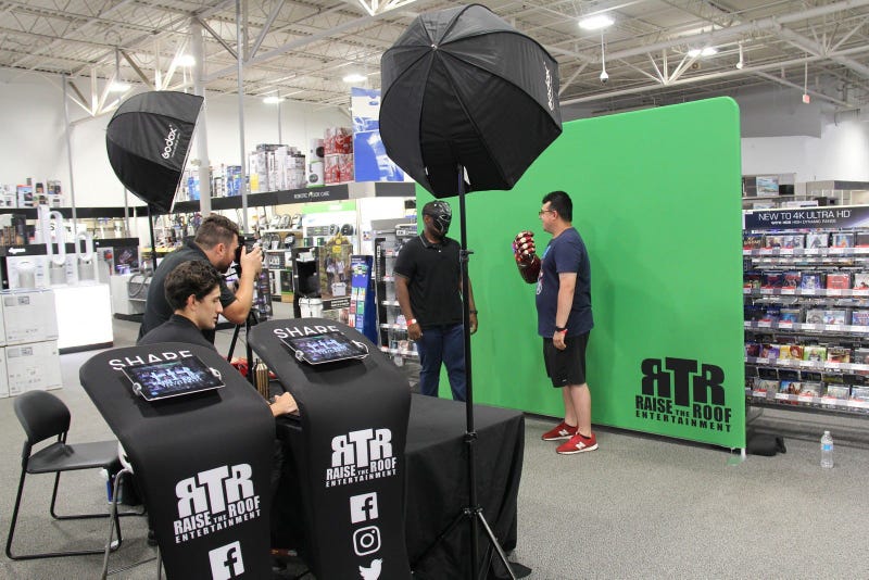 Anthony Russo Avengers: Endgame Signing at Best Buy Cleveland