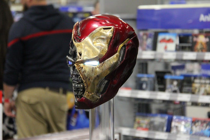 Anthony Russo Avengers: Endgame Signing at Best Buy Cleveland